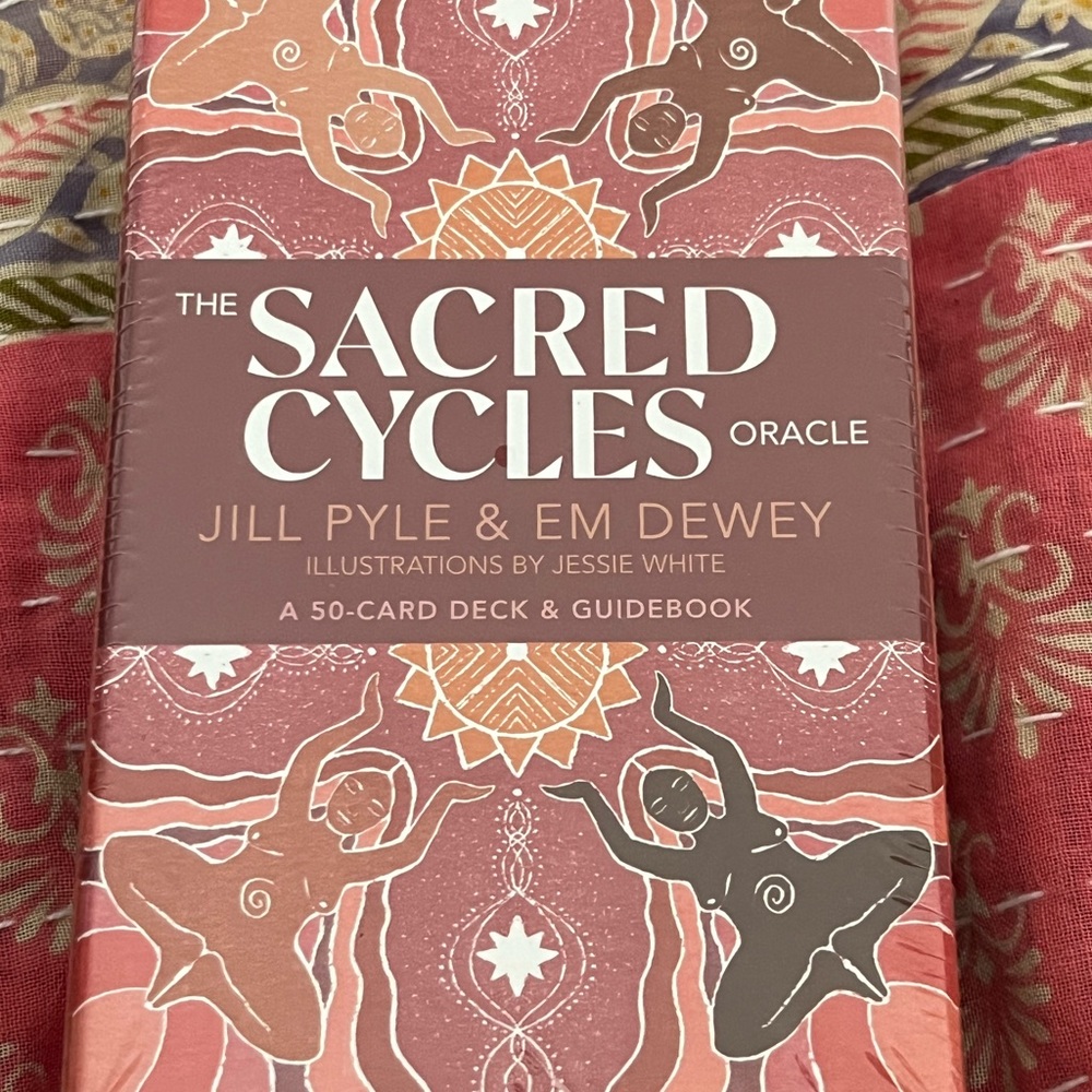 The Sacred Cycles oracle deck ✨